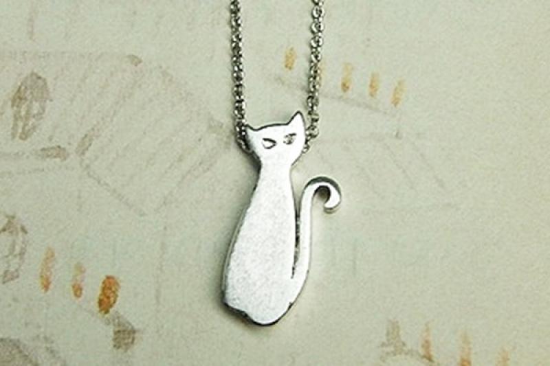 [Ozel] Feminine Brass Necklace