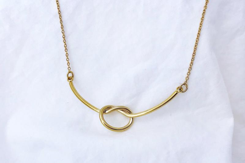 [Ozel] Chic Point Glossy Brass Necklace