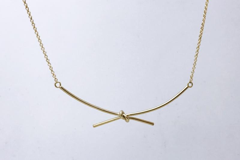 [Ozel] Sophisticated Glossy Brass Necklace