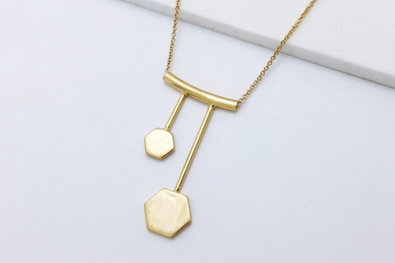 [Ozel] Vintage Vibe Matte Glossy Brass Necklace