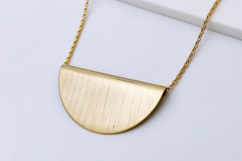 [Ozel] Wedding Guest Look Matte Glossy Brass Necklace