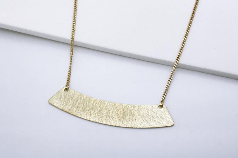[Ozel] Sophisticated Asymmetrical Curve Necklace