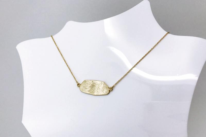 [Ozel] Curved Necklace
