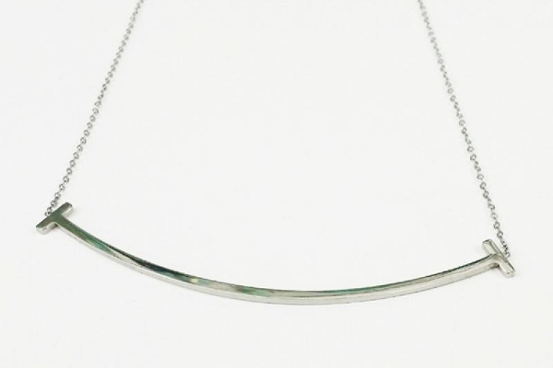 [Ozel] Subtle Charm Glossy Brass Necklace