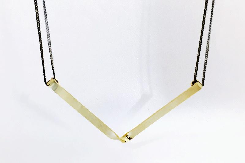 Ozel] Stylish Necklace