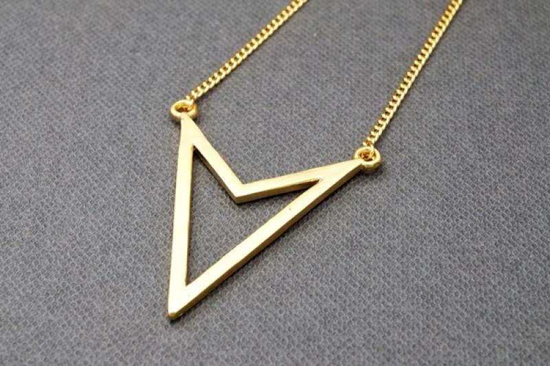 [Ozel] Sensual glossy zinc alloy necklace