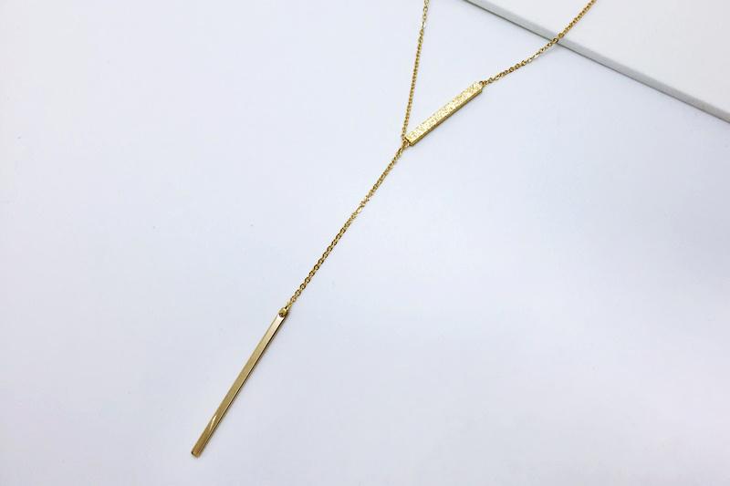 [Ozel] Chic Point Glossy Necklace
