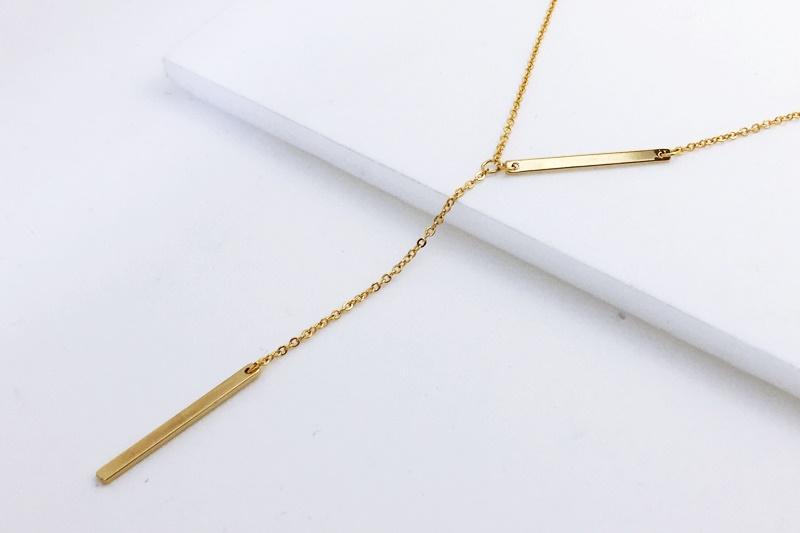 [Ozel] Necklace of Subtle Charm