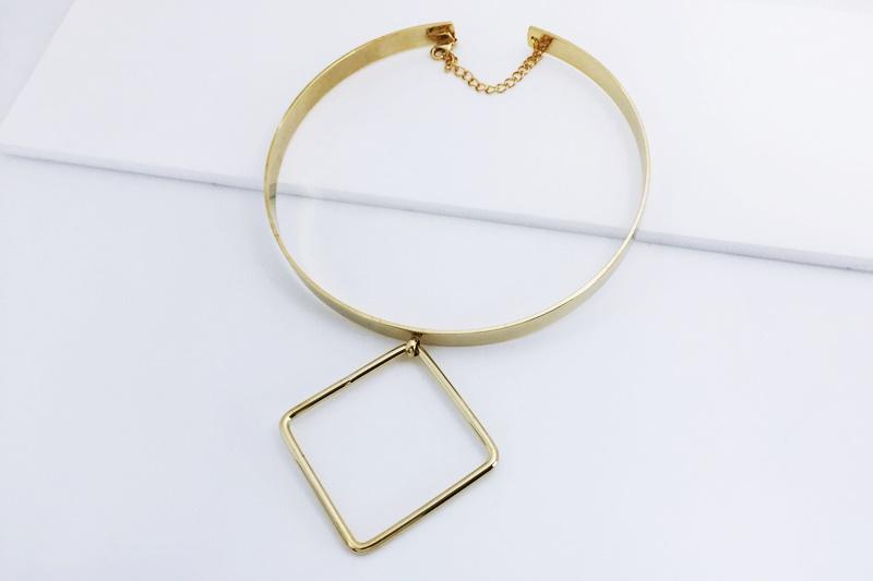 [Ozel] Delicate Fit Glossy Brass Choker Necklace