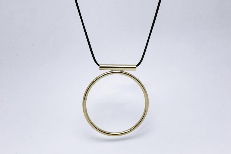 [Ozel] Sensual Glossy Brass Necklace