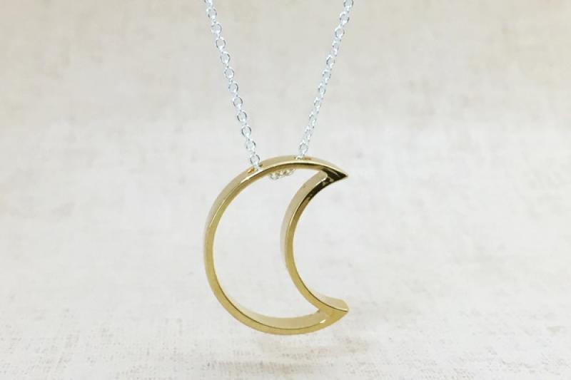 [Ozel] Elegant Glossy Brass Necklace