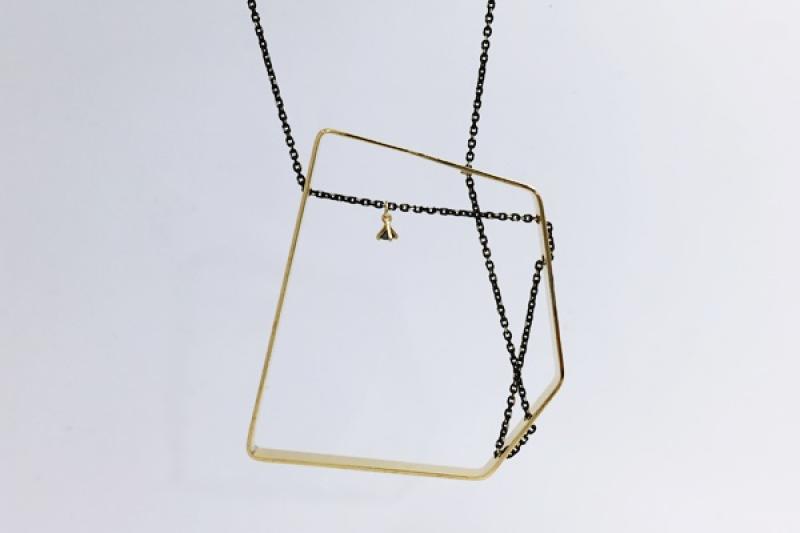 [Ozel] Girlfriend Gift Glossy Brass Cubic Necklace