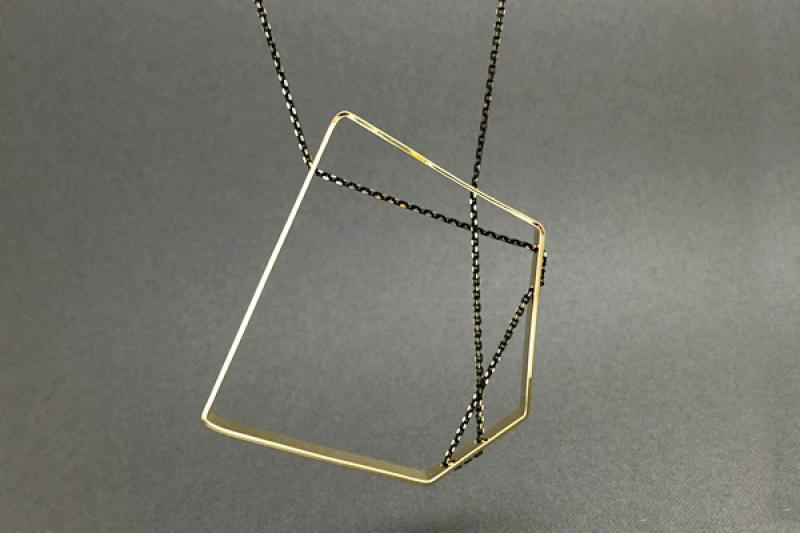 [Ozel] Luxurious Glossy Brass Necklace