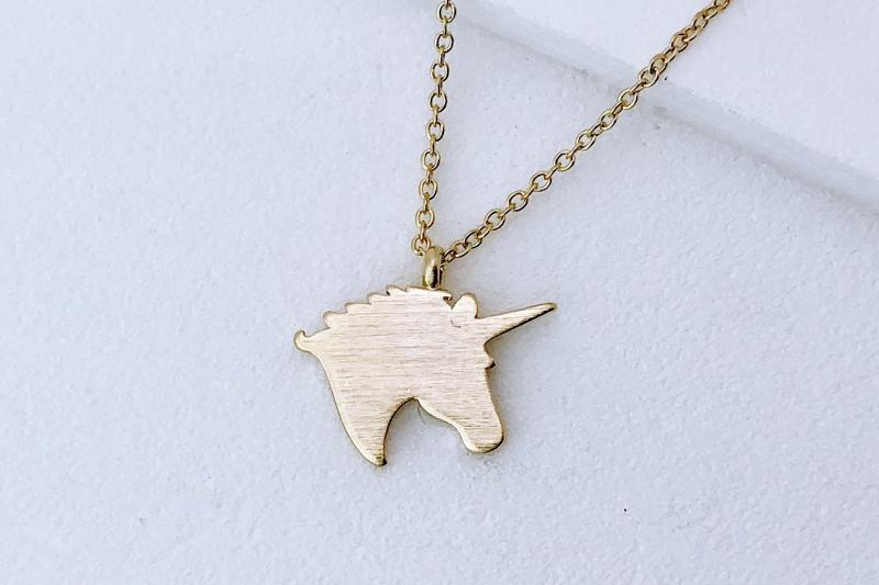 [Ozel] Subtle Charm Matte Brass Necklace