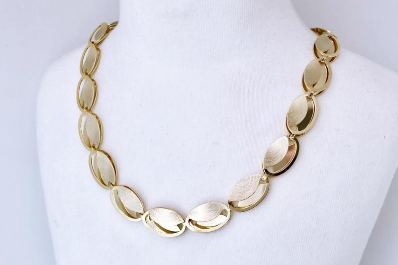 [Ozel] Subtle charm asymmetrical curve necklace