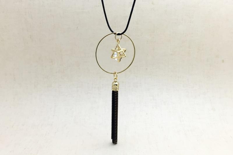 [Ozel] Wedding Guest Look Glossy Brass Cubic Necklace