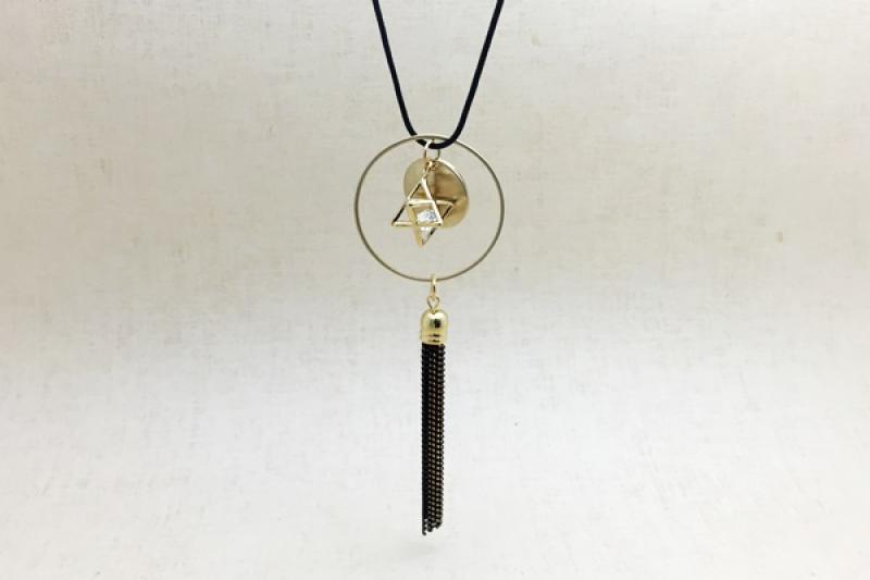 [Ozel] Elegant Glossy Brass Cubic Necklace