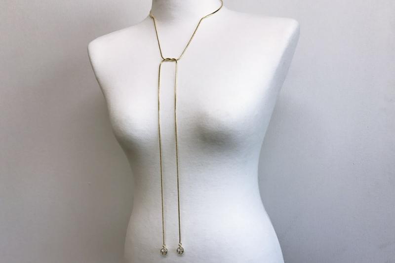 [Ozel] Sensual Glossy Brass Cubic Necklace