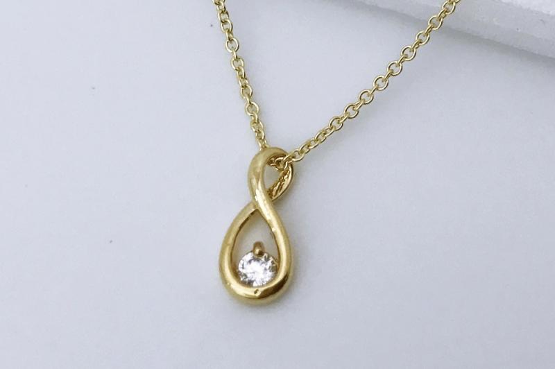 [Ozel] Romantic Mood Glossy Brass Cubic Necklace