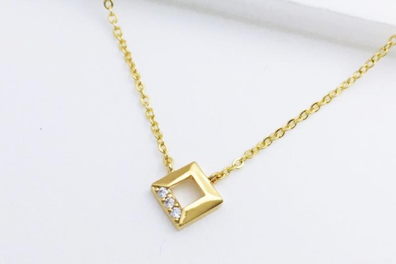 [Ozel] Layered Glossy Brass Cubic Necklace