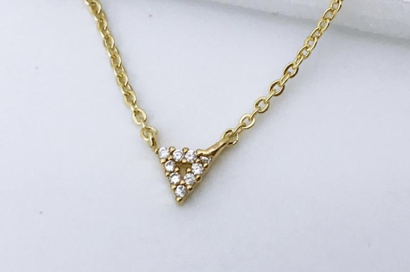 [Ozel] Chic Point Glossy Brass Cubic Necklace