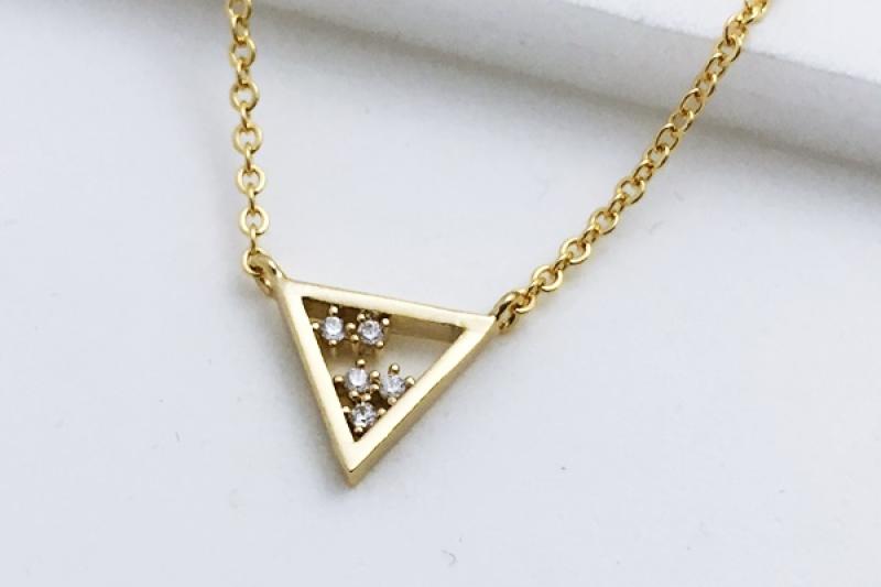 [Ozel] Simple Minimal Glossy Brass Cubic Necklace