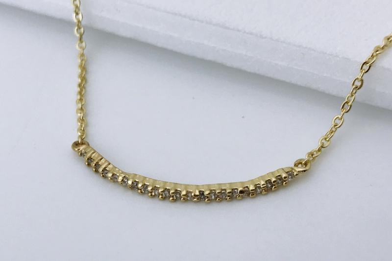 [Ozel] Luxurious Glossy Brass Cubic Necklace