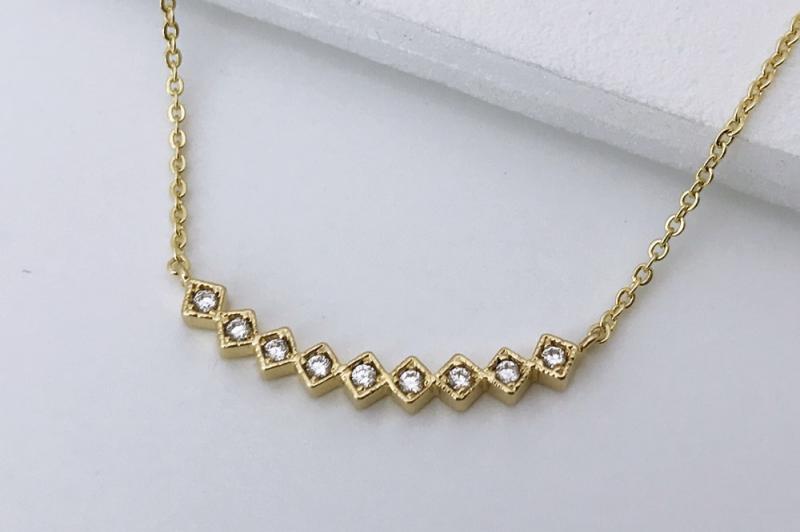 [Ozel] Unique Mood Glossy Brass Cubic Necklace