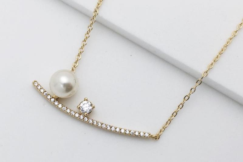 Cubic Necklace [Ozel] Subtle Charm Glossy Brass Pearl