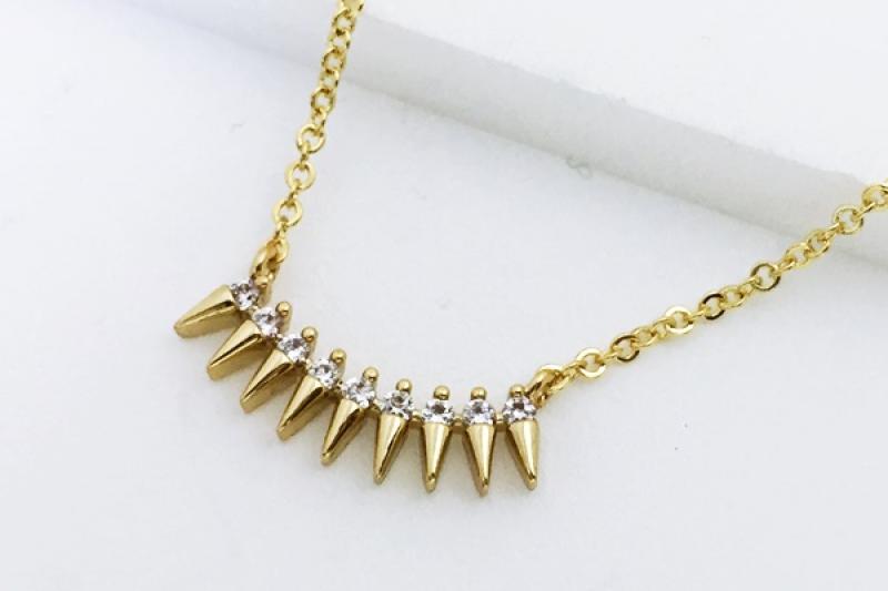 [Ozel] Subtle Charm Glossy Brass Cubic Necklace