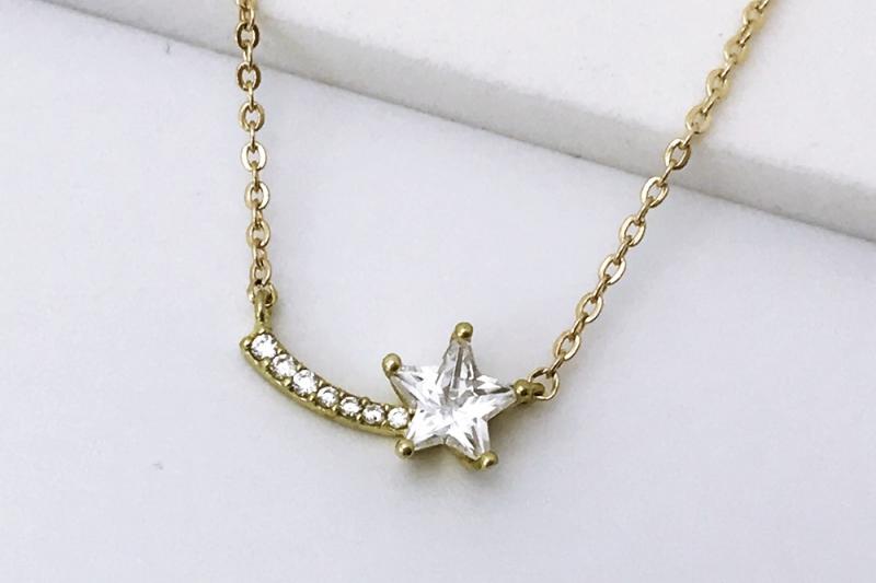[Ozel] Chic Point Glossy Brass Cubic Necklace