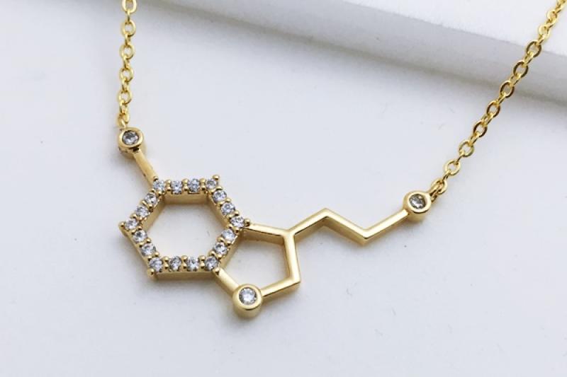 [Ozel] Vintage Vibe Glossy Brass Cubic Necklace
