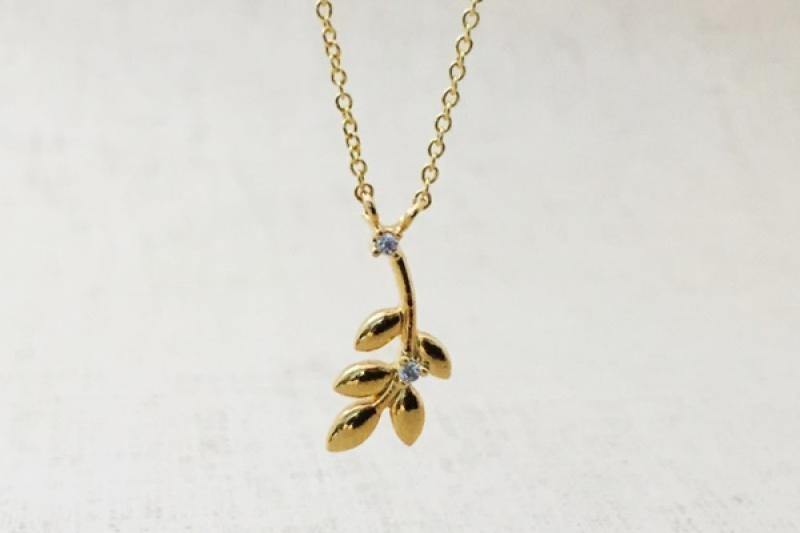 [Ozel] Elegant Glossy Brass Cubic Necklace [Ozel]