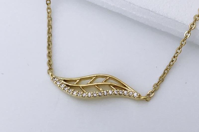 ] Modern Classic Glossy Brass Cubic Necklace
