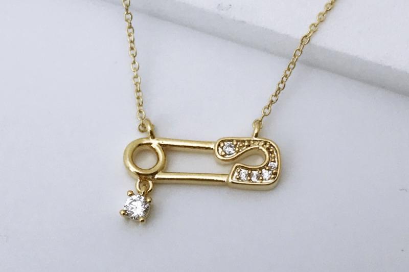 [Ozel] Statement Look Glossy Brass Cubic Necklace