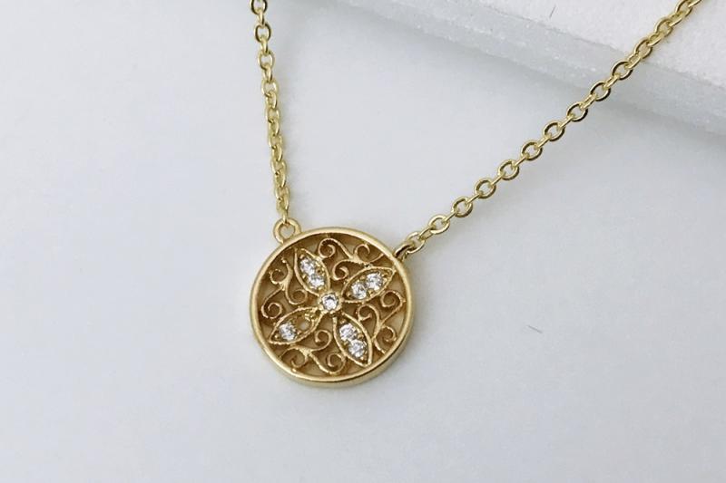 [Ozel] Layered Glossy Brass Cubic Necklace
