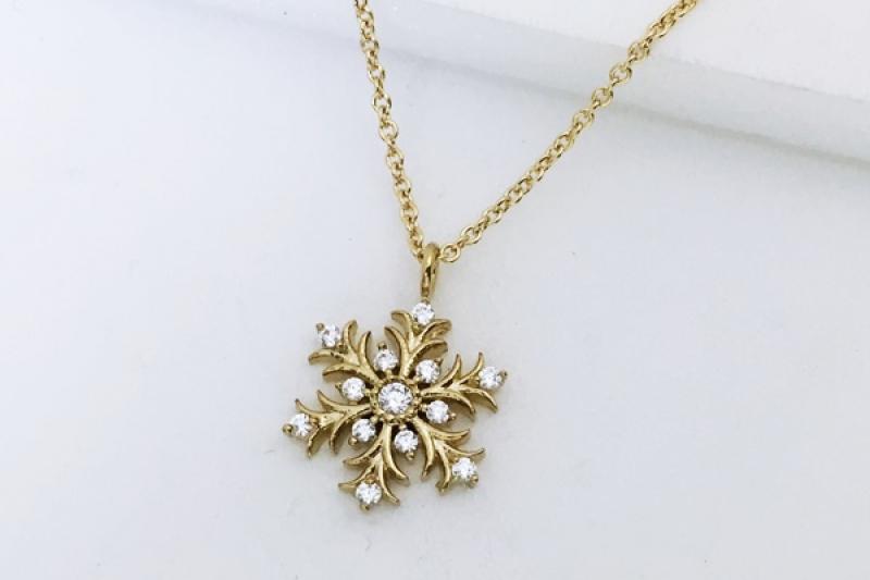 [Ozel] Delicate Fit Glossy Brass Cubic Necklace