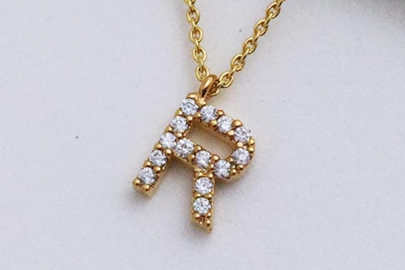 [Ozel] Elegant Glossy Brass Cubic Necklace