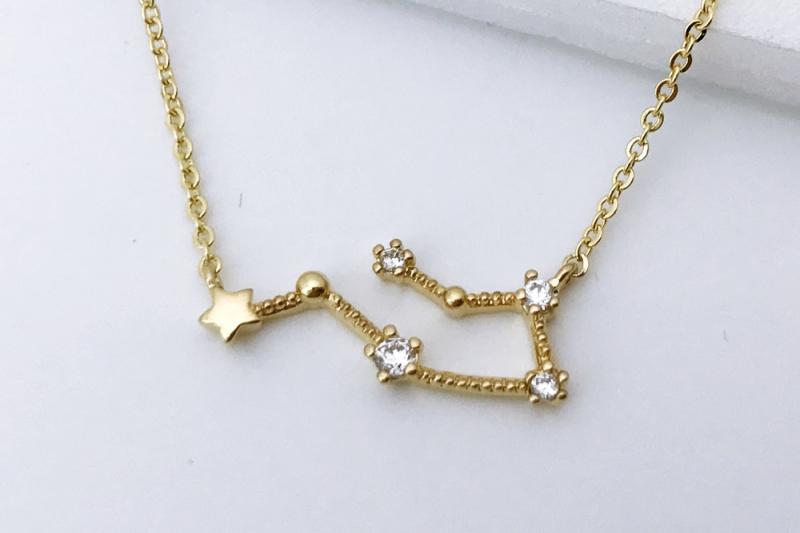 [Ozel] Wedding Guest Look Glossy Brass Cubic Necklace