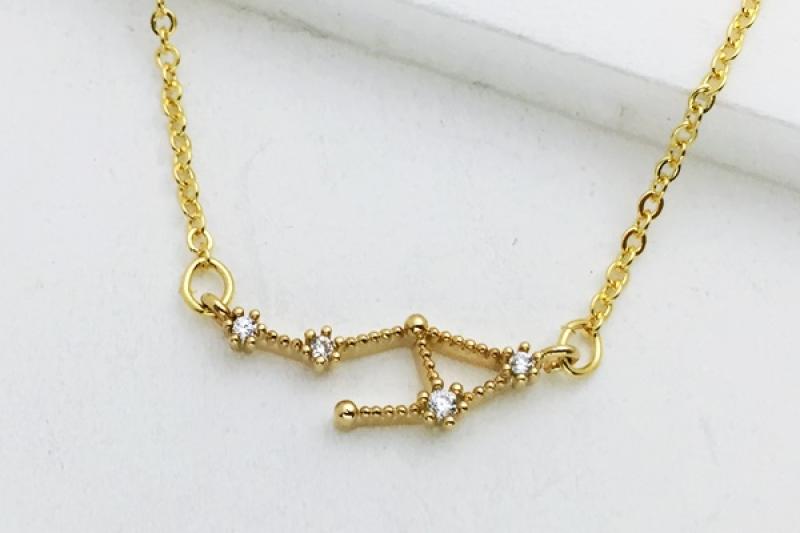 [Ozel] Simple Minimal Glossy Brass Cubic Necklace
