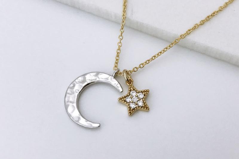 [Ozel] Daily Accent Glossy Brass Cubic Necklace