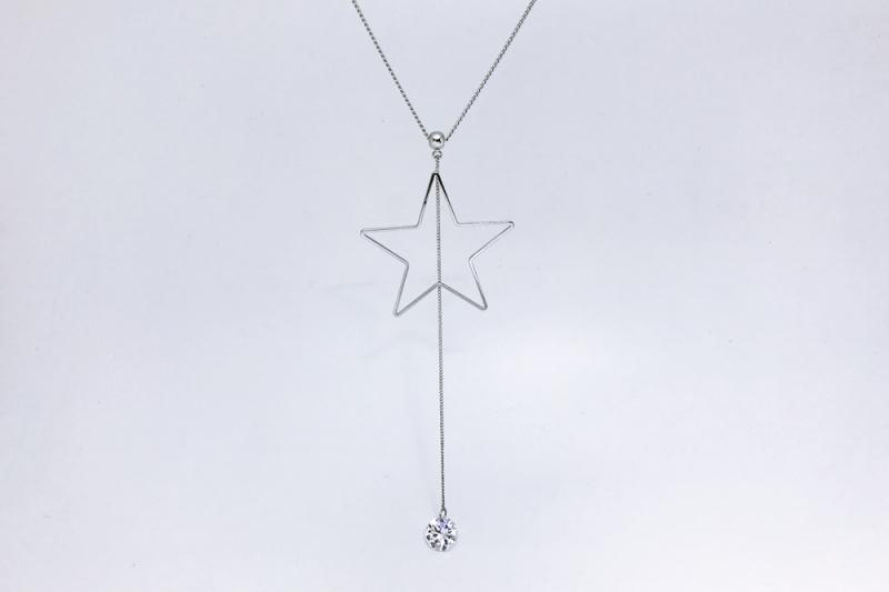 [Ozel] Modern Classic Glossy Brass Cubic Necklace