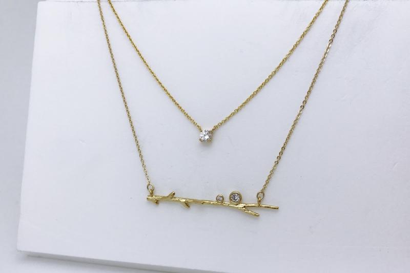 [Ozel] Vintage Vibe Glossy Brass Cubic Necklace