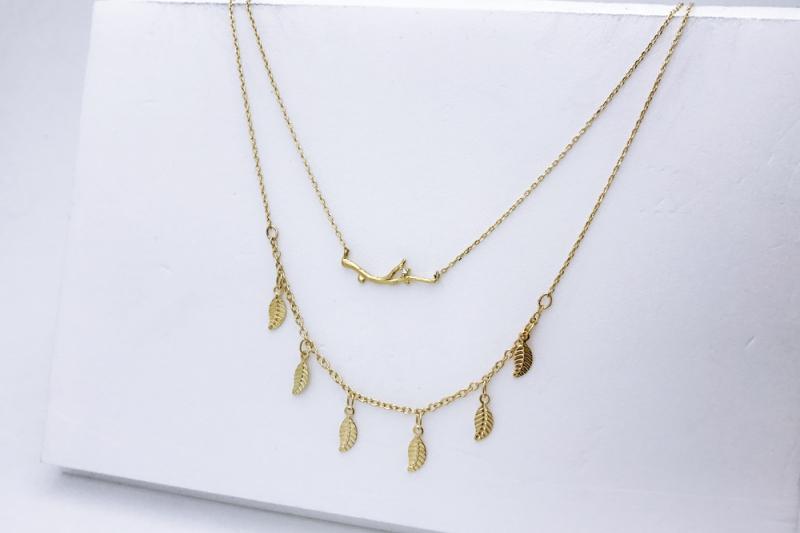 [Ozel] Subtle Charm Glossy Brass Cubic Necklace