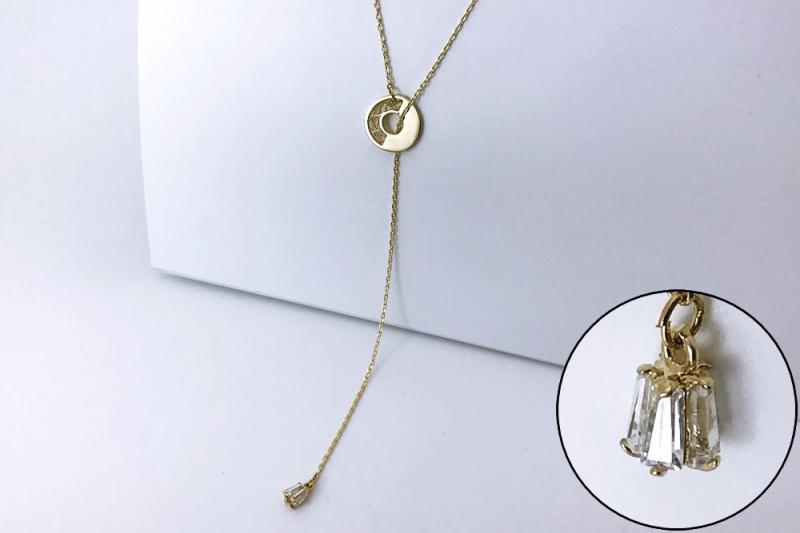 [Ozel] Sophisticated glossy brass cubic zirconia necklace