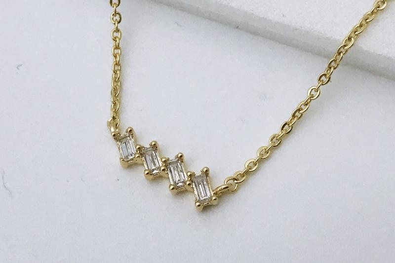 [Ozel] Wedding Guest Look Glossy Brass Cubic Necklace