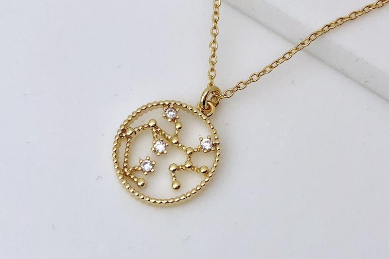 [Ozel] Girlfriend Gift Glossy Brass Cubic Necklace