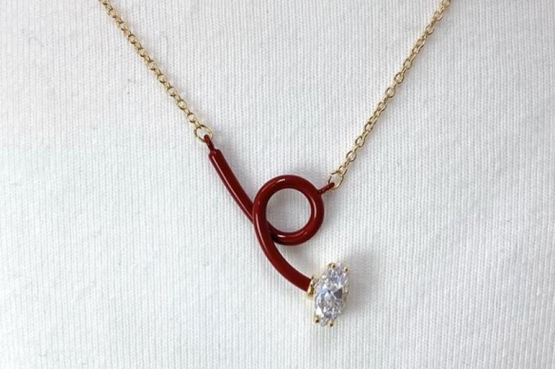 [Ozel] Luxurious Glossy Brass Cubic Necklace