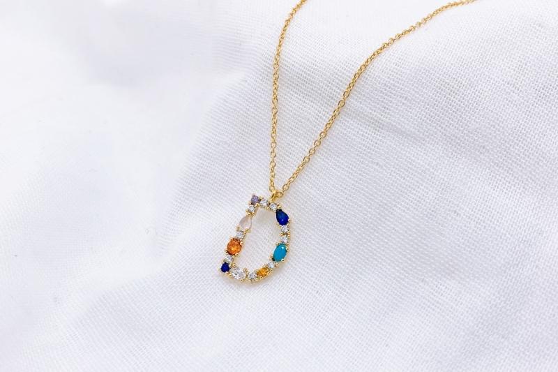 [Ozel] Subtle Charm Glossy Brass Cubic Necklace