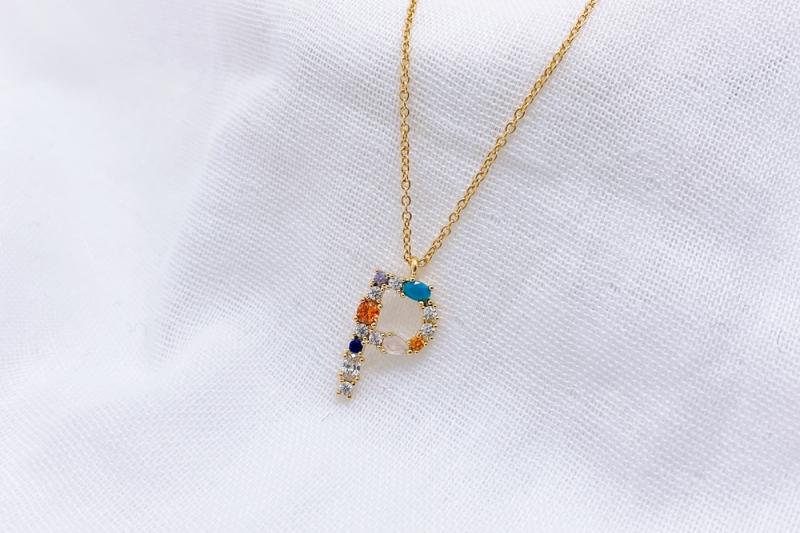 [Ozel] Delicate Fit Glossy Brass Cubic Necklace